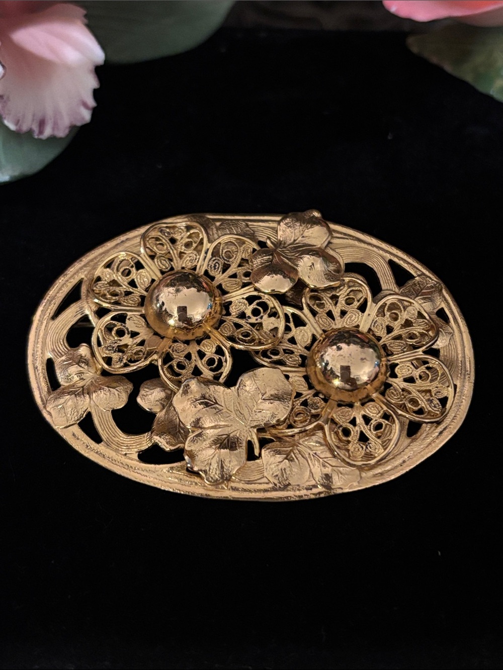 Gold Floral Filigree Oval Brooch - Women's Accessory